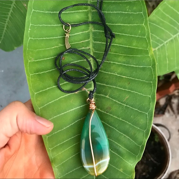 Jewelry - ☘️Agate necklace☘️